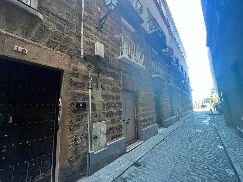 CL DOCTOR RAMON Y CAJAL 1, 1, IZ 11003 CADIZ - Imagen 1