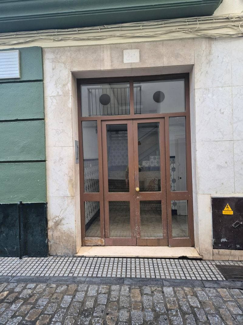 CL TRINIDAD, 2 - 4, 1, D 11002 CADIZ
