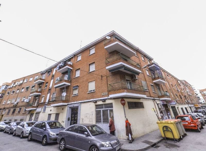 CL SANTIAGO CUENDE 13, 0, 4 28025 MADRID