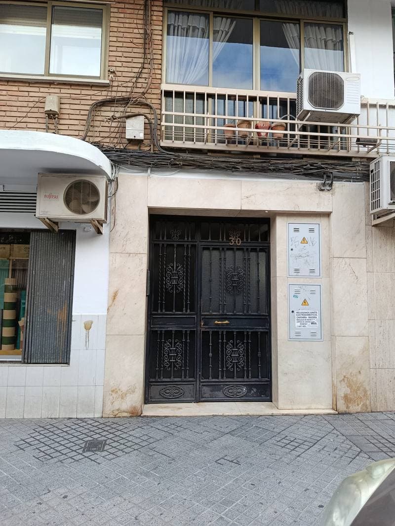 AV DE LOS ALMOGAVARES 30, 2, 7 14001 CORDOBA