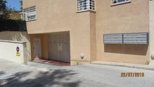 AV DEL TARRAGONES 1, 43761 LA POBLA DE MONTORNES