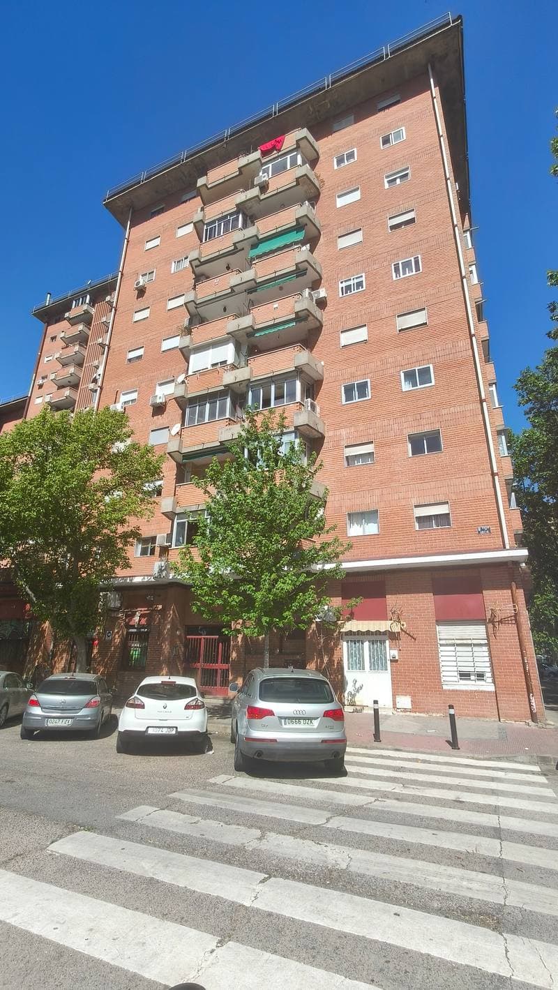 CL ANCIU 2, 4, B 28025 MADRID