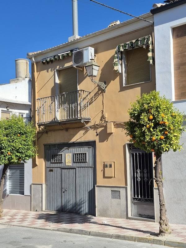 CL PADRENUESTRO 81, BJ, 23650 TORREDONJIMENO