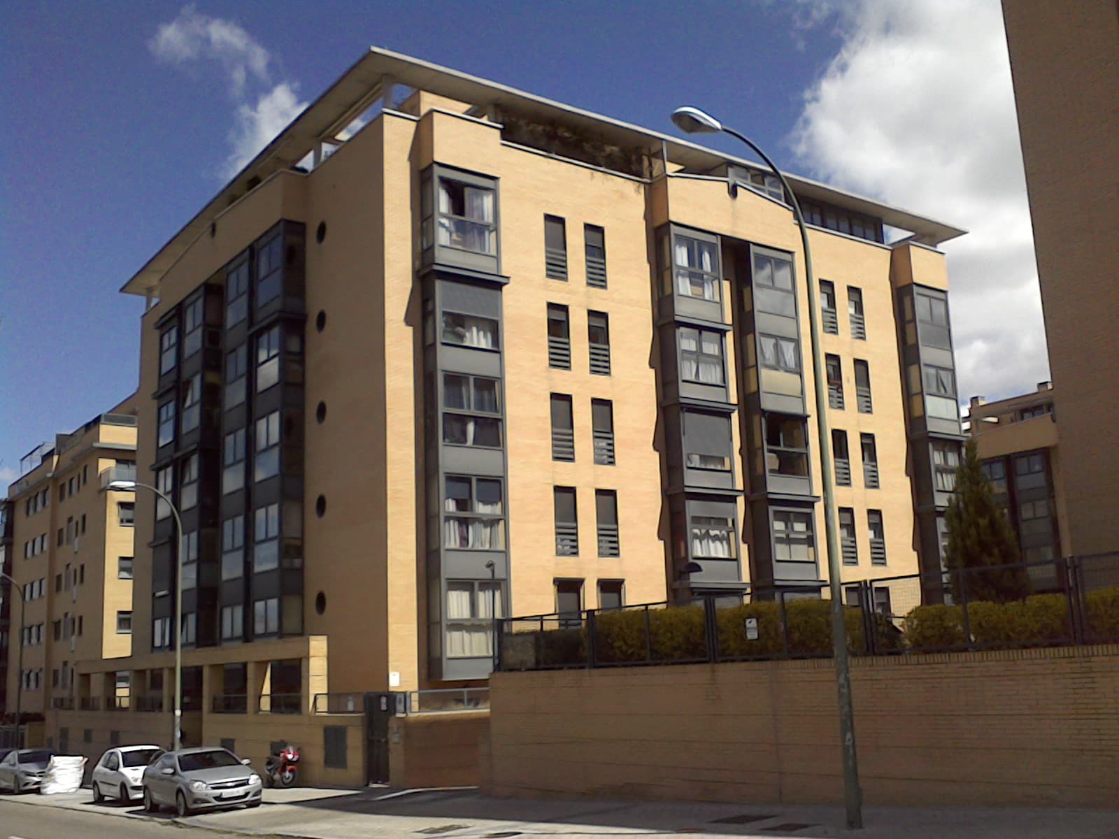 CL ARACNE 29 A1 05 D - Imagen 1