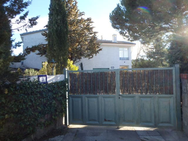 Vivienda unifamiliar sita en El Berrueco, Madrid.
