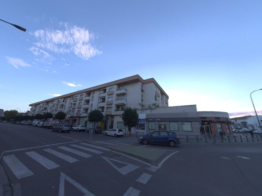 URBANA.- Local comercial. Finca registral nº 86.158 del Registro de la Propiedad Nº 1 de Mérida - Imagen 1