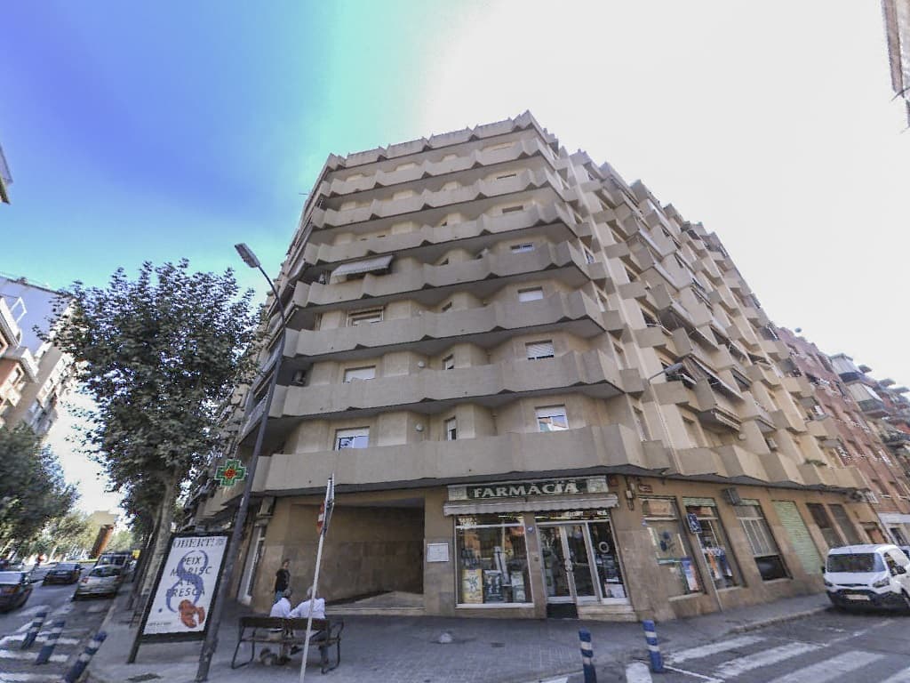 AV PERE EL CEREMONIOS 68 5 6 - Imagen 1