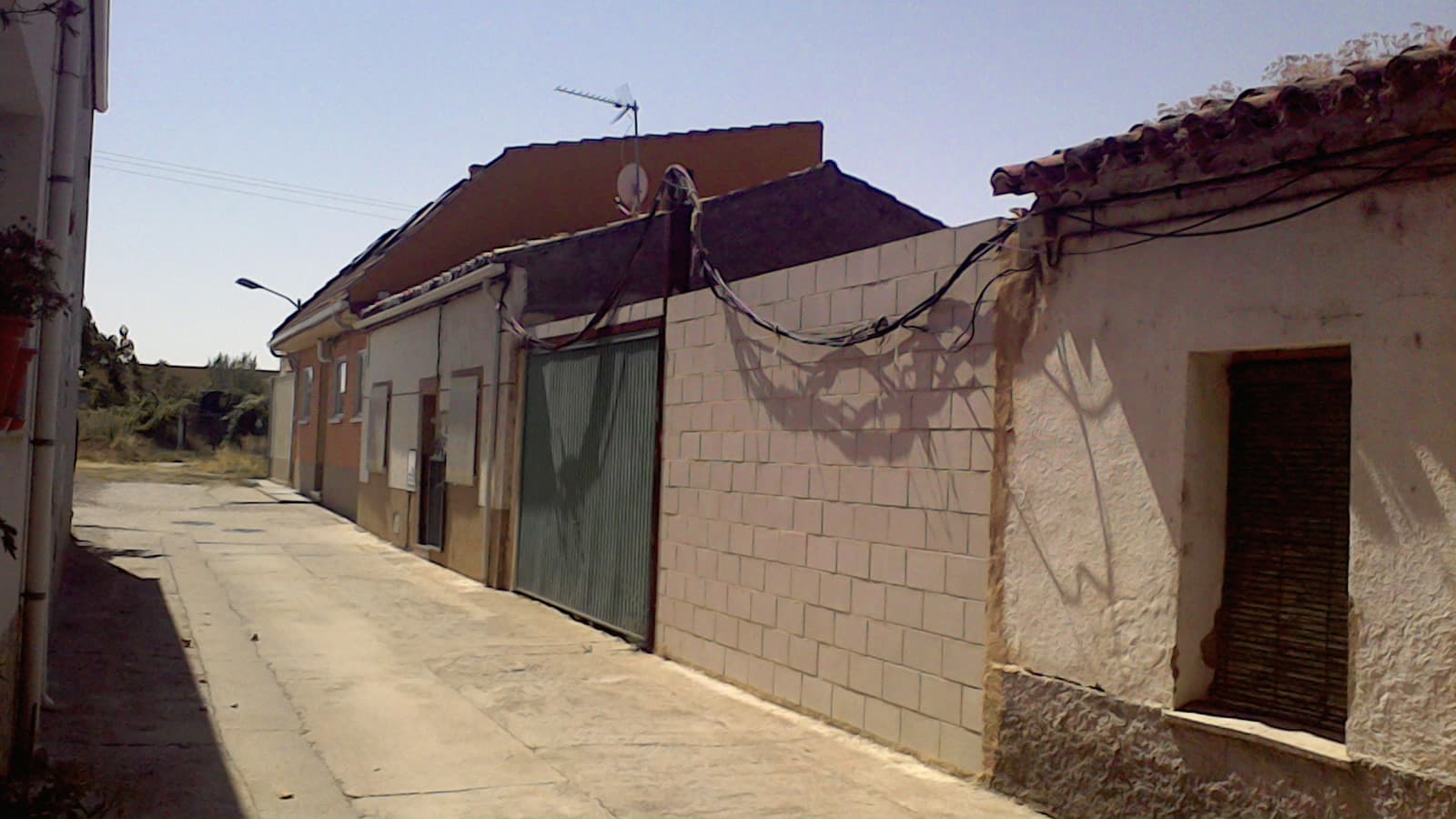 URBANA: Finca Registral nº 66.384. Edificio destinado a vivienda de una sola planta, en la calle Campana, nº 10. Tiene una extensión superficial, según el título, de cuarenta y seis metros cuadrados, y según el catastro de cincuenta y tres metros cua - Imagen 1