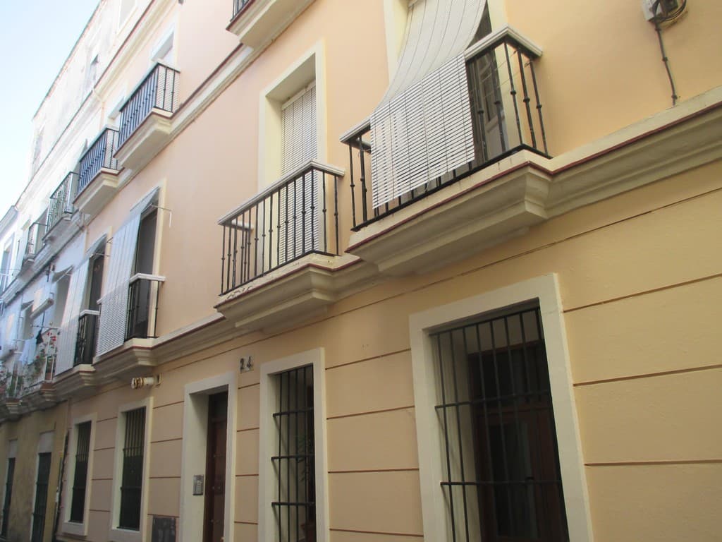 VIVIENDA SITA EN CADIZ CALLE TRINIDAD 24, 2º, A
