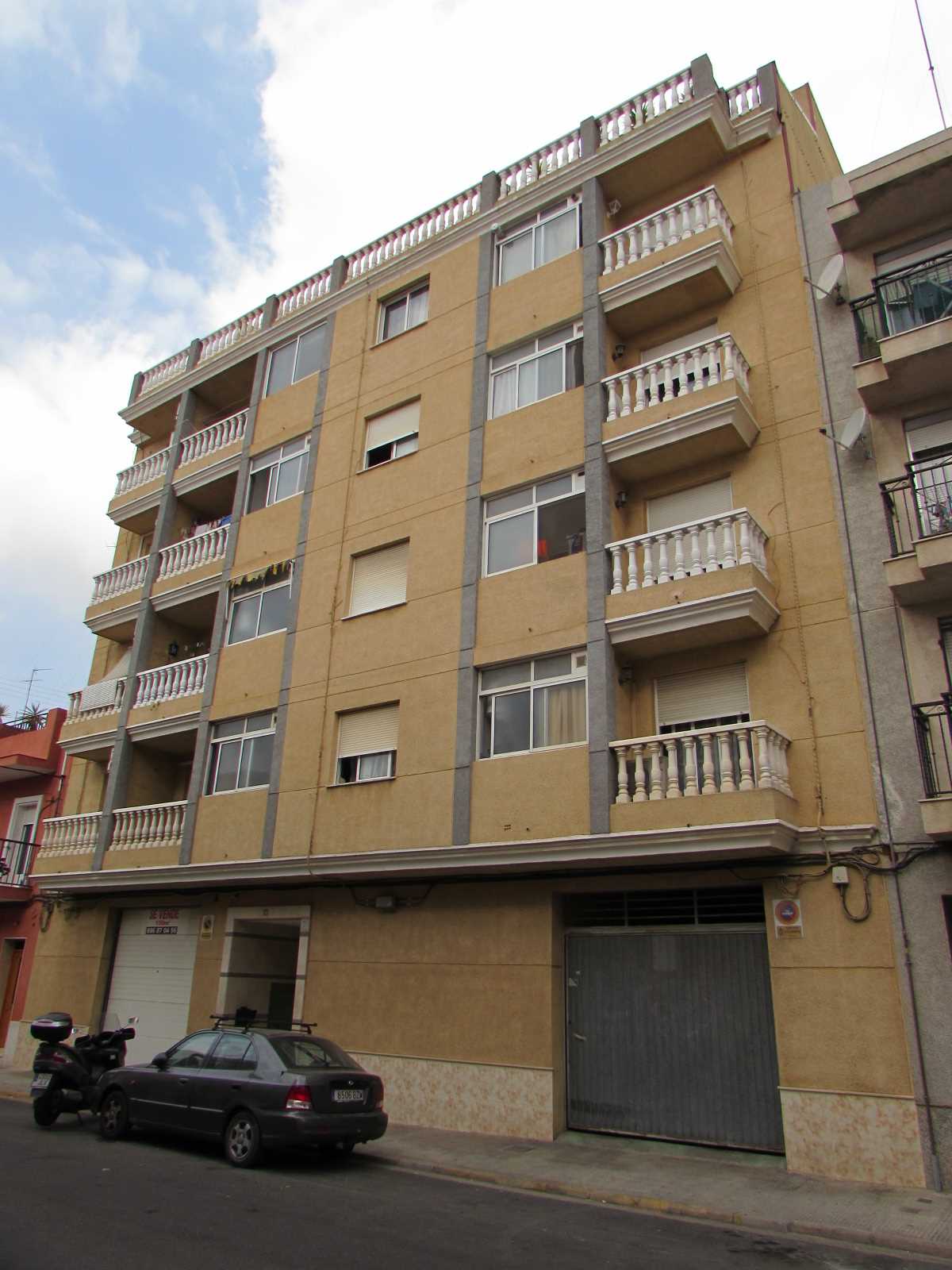 Vivienda en la cuarta planta alta, del edificio en Algemesí, calle República de Xile, 23; con acceso por medio de escalera y ascensor comunes, recayentes al zaguán con salida a la calle de su situación; tipo C, puerta 12ª. - Imagen 1