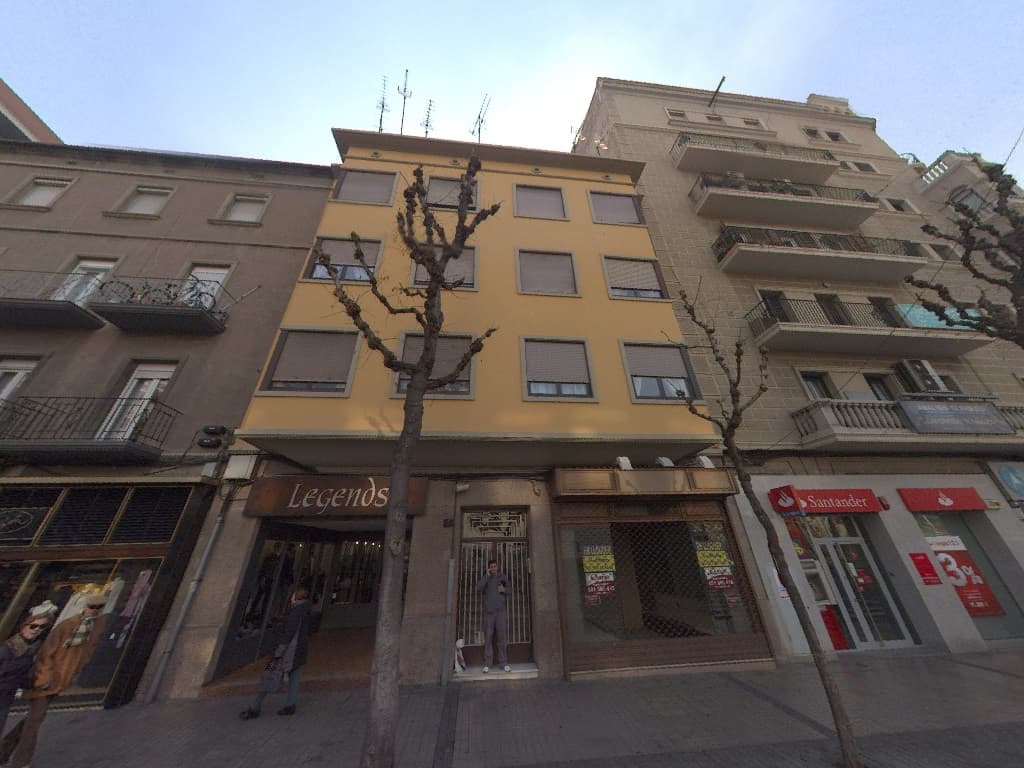 AV PRAT DE LA RIBA 4 1 02 02