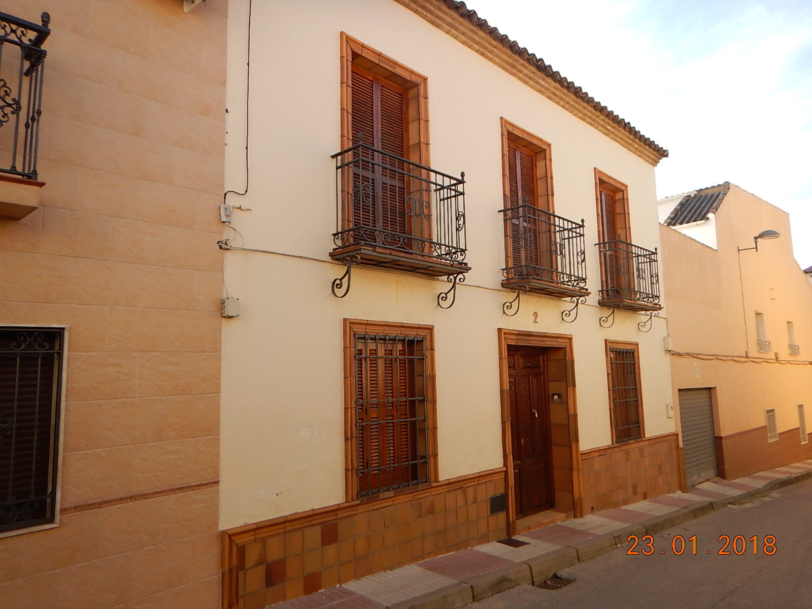 FINCA REGISTRAL Nº 15.967 INSCRITA AL TOMO 1162, LIBRO 382, FOLIO 48 DEL REGISTRO DE LA PROPIEDAD DE BAILÉN.