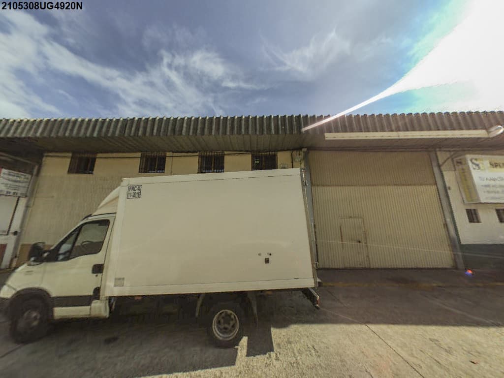 Porción de una nave industrial señalada con la letra B que es el módulo número seis, ubicada en el polígono industrial denominadoAmargacena, del término municipal de Córdoba. Linda: al Norte, con el módulo número ocho; al Sur, con el módulo númerocua - Imagen 1