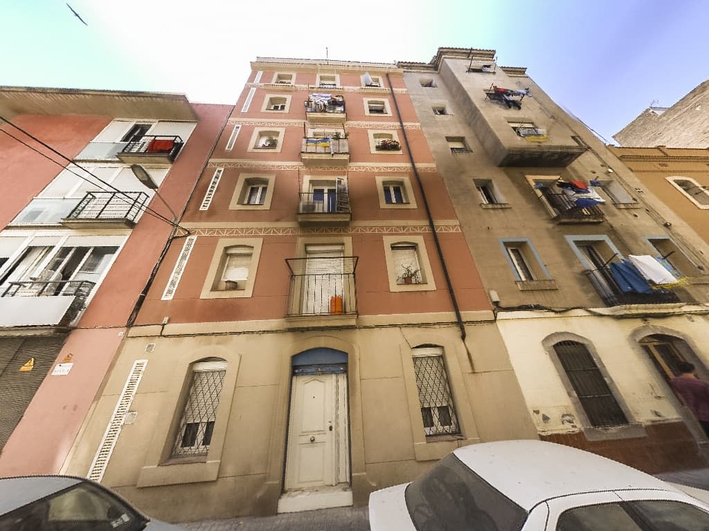 URBANA. Piso bajos, puerta segunda, de la casa número ochenta y tres de la calle Baluarte, de esta ciudad, con entrada por la calle de la Maestranza, número cincuenta y ocho; está situado en la planta baja del edificio y se compone de cocina comedor, - Imagen 1
