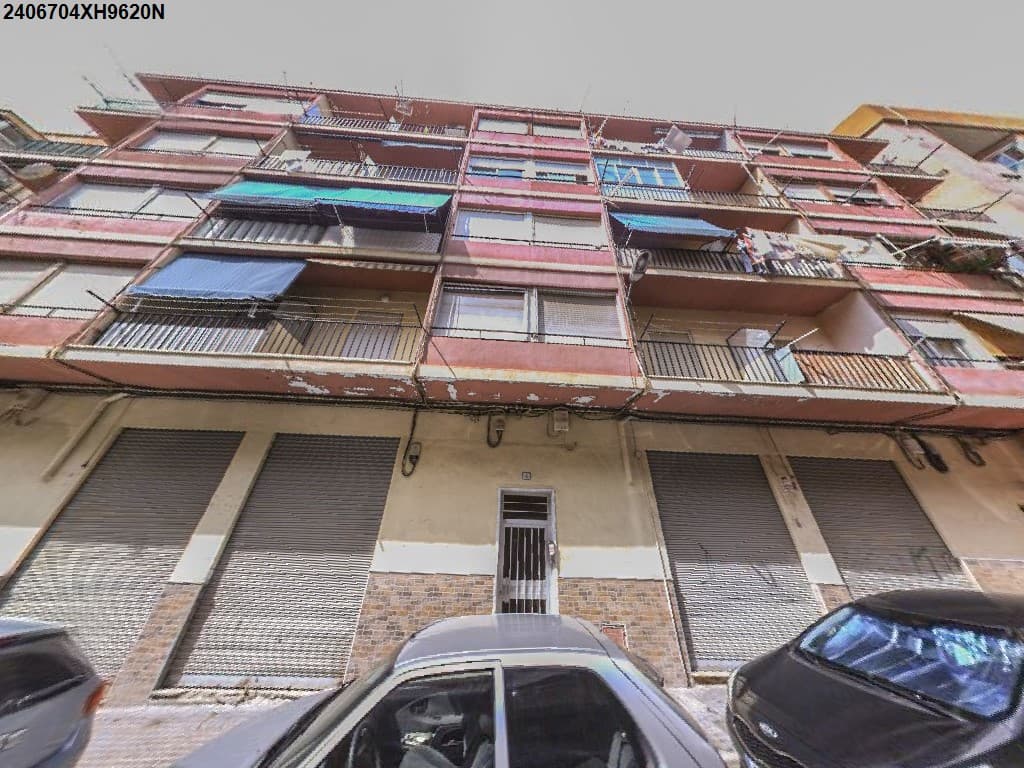 VIVIENDA OCUPADA POR EL EJECUTADO - Imagen 1