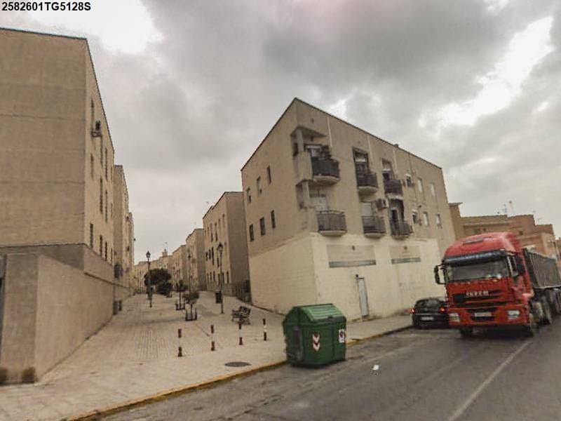 VIVIENDA SITA EN UTRERA POLIGONO EL TINTE , VIVENDA NUMERO 39, PORTAL A, EN PLANTA PRIMERA, PUERTA D., LETRA D DEL TIPO 7. FINCA REGISTRAL 30835 REGISTRO PROPIEDAD UTRERA Nº 1 - Imagen 1