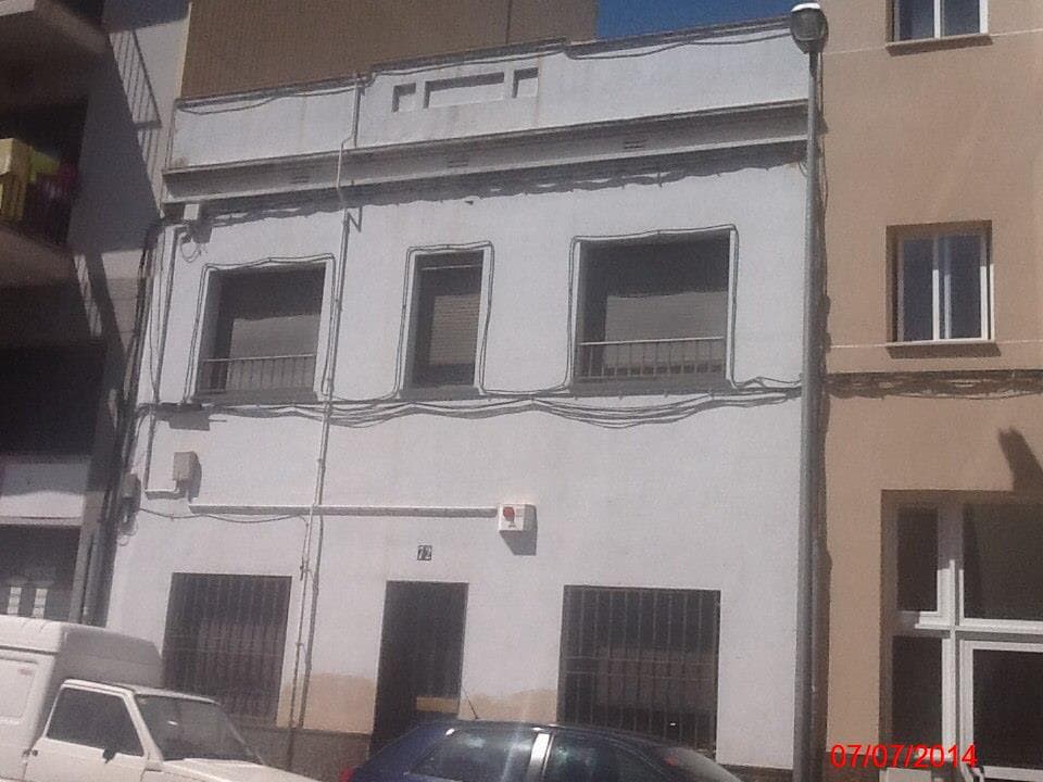 FINCA REGISTRAL Nº 5373 inscrita en el registro de la Propiedad nº 1 de Vilanova i la Geltrú, al Tomo 180, Libro 181 y Folio 22. Inmueble sito en calle Sant Onofre Nº 72, Vilanova I la Geltrú (Barcelona). REFERENCIA CATASTRAL: 2747814CF9624N0001QP ID - Imagen 1