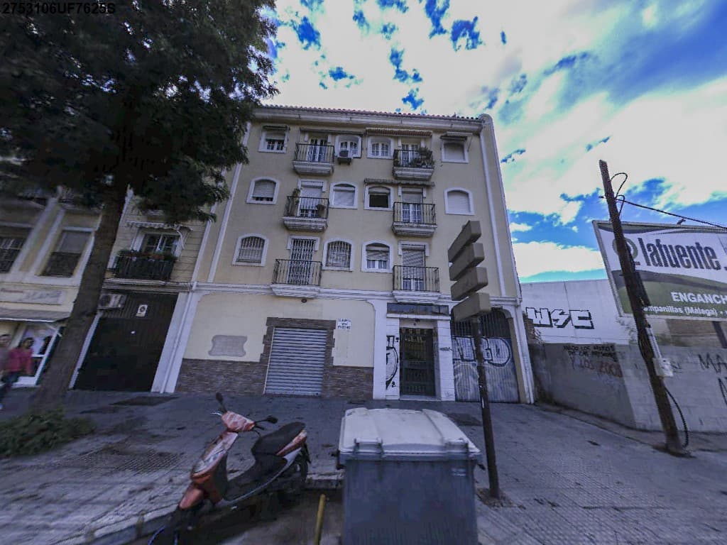 DESCRIPCION: URBANA. CATORCE. Vivienda tipo C, en planta primera, del edificio sito en la Avenida de Fátima, número seis, de esta ciudad de Málaga, Ocupa una superficie construida de cuarenta y cinco metros y diez decímetros cuadrados, y con inclusió - Imagen 1