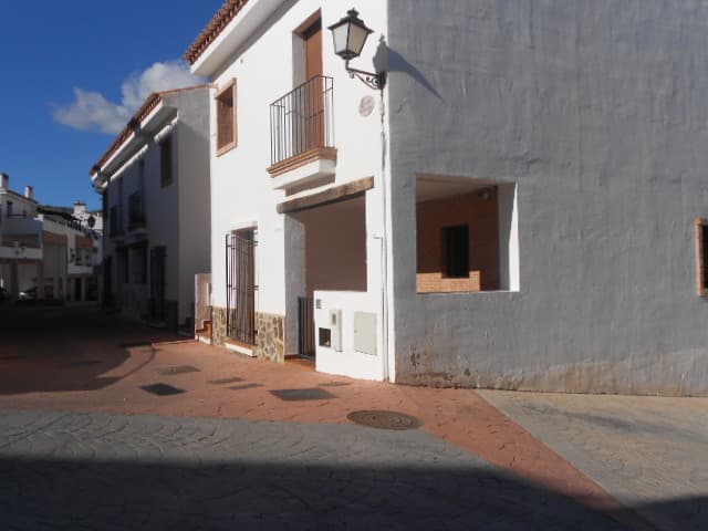 CL ALHUCEMA 27 1 - Imagen 1
