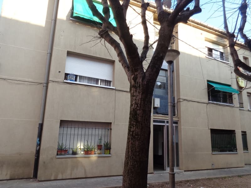 Urbana. Vivienda segunda del solar bloque C, escalera primera, en realidad escalera cuatro, piso bajos segunda, sito en la planta primera o baja del edificio sito en Salt, procedente de Manso Ribot, del tipo A, Grup Sant Jaume. - Imagen 1