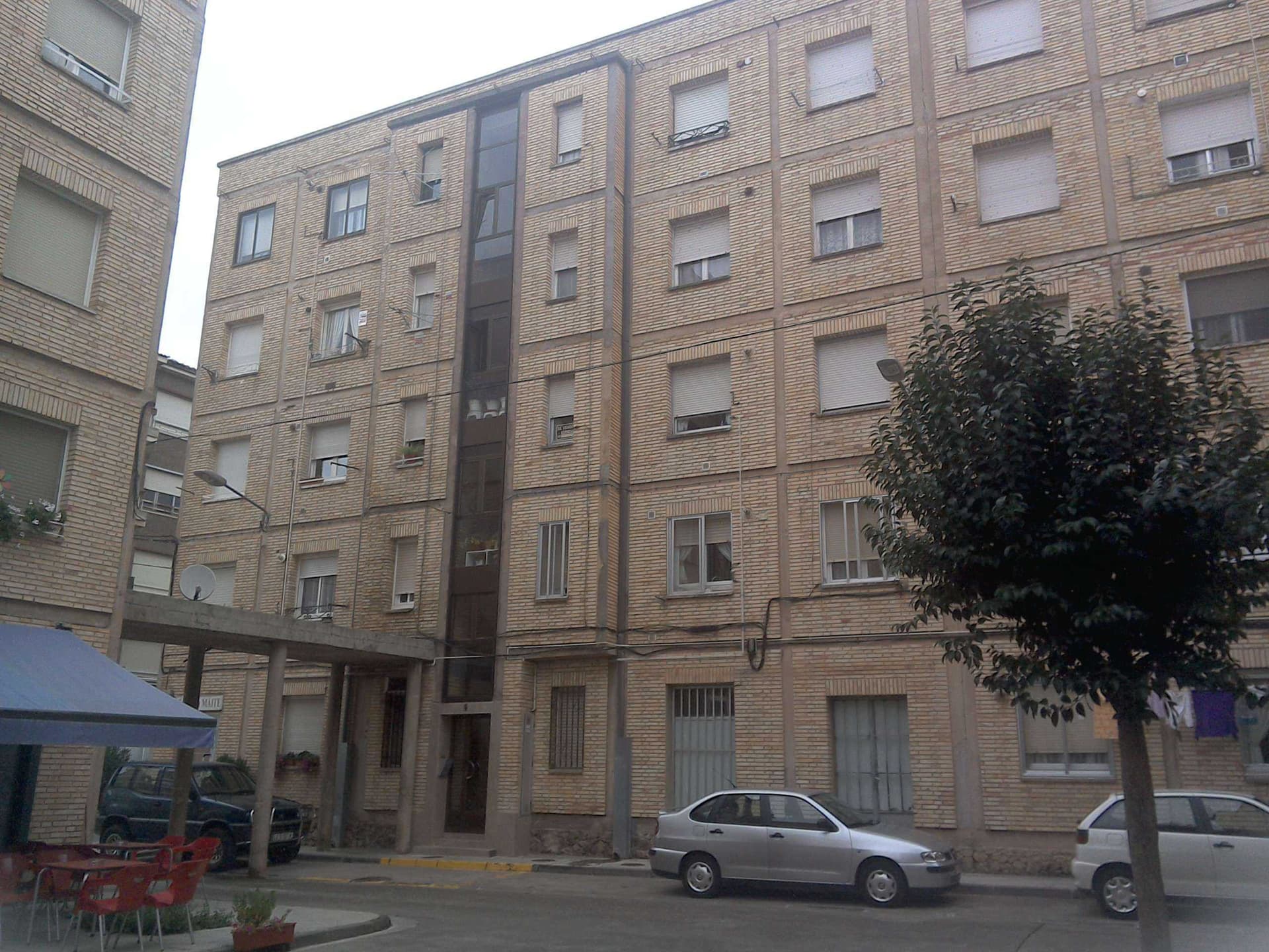 FINCA REGISTRAL Nº 14.319 DEL REGISTRO DE LA PROPIEDAD DE NAJERA (LA RIOJA).EL EJECUTADO ES TITULAR DE UN DERECHO DE NUDA PROPIEDAD SOBRE LA VIVIENDA, EXISTIENDO UN DERECHO DE USUFRUCTO VITALICIO EN FAVOR DE OTRO