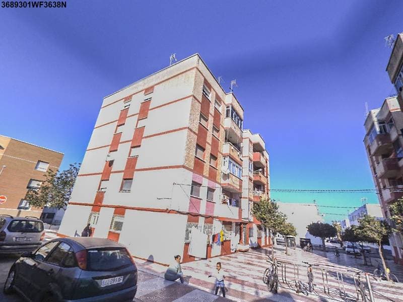 URBANA.- VIVIENDA, tipo A-3, sita en planta tercera, señalada con el número ONCE de los elementos individuales, del Bloque nº1, en el paraje de las Lomas de los Motores, hoy Calle Tierra, número 1, término de Roquetas de Mar; ocupa una superficie con - Imagen 1