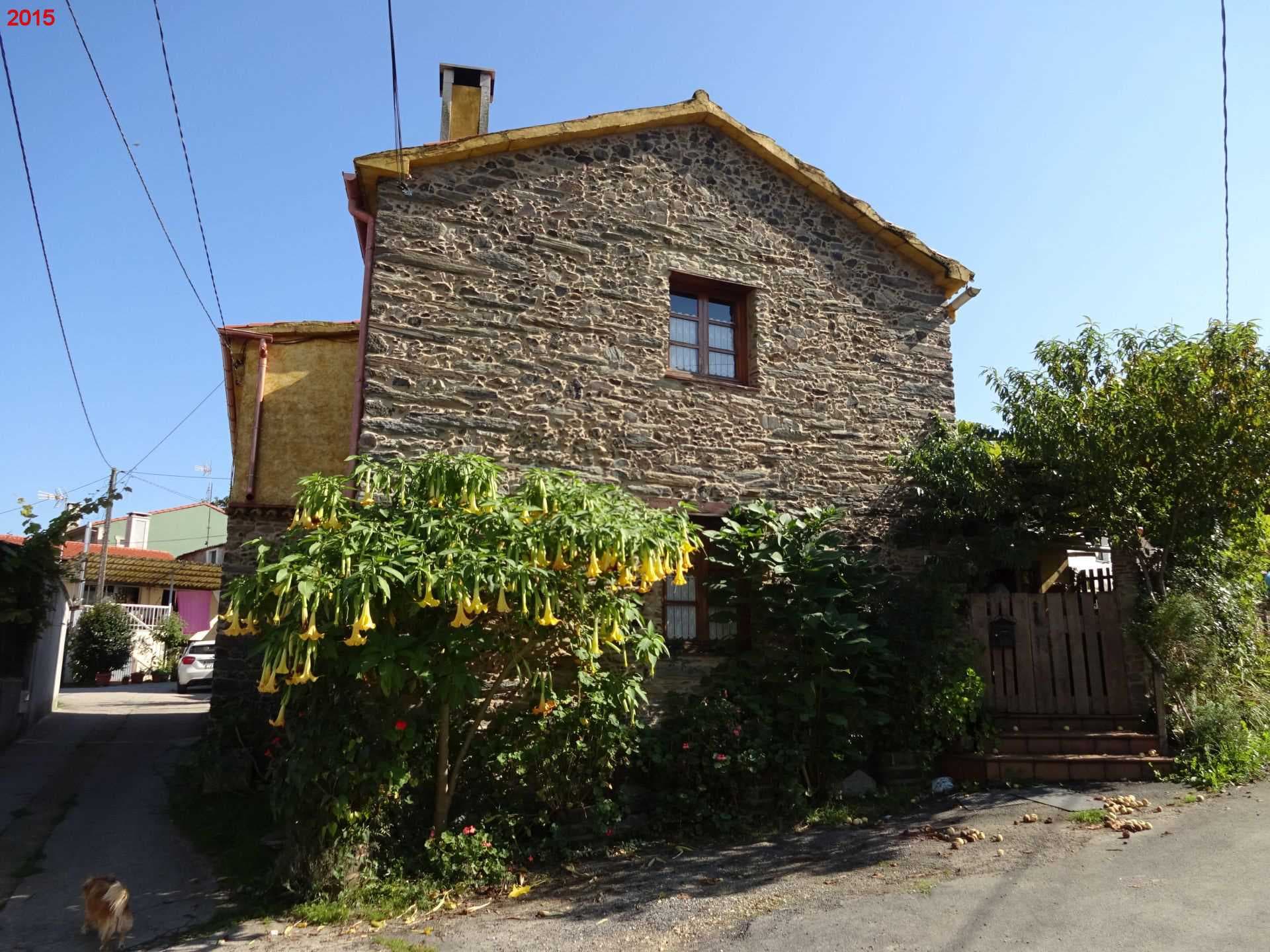 VIVIENDA. Finca sita en el término municipal de Betanzos. Parroquia de Santiago de Requián. - Imagen 1