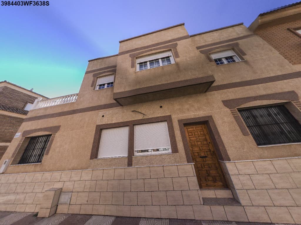 FINCA URBANA - VIVIENDA: EDIFICACIÓN, orientada al Sur, a la calle Alquife, en la que tiene el número 12 actual de policía, en Roquetas de Mar. Está edificada en un solar de doscientos diez metros cuadrados de superficie. Se compone de planta baja, p - Imagen 1