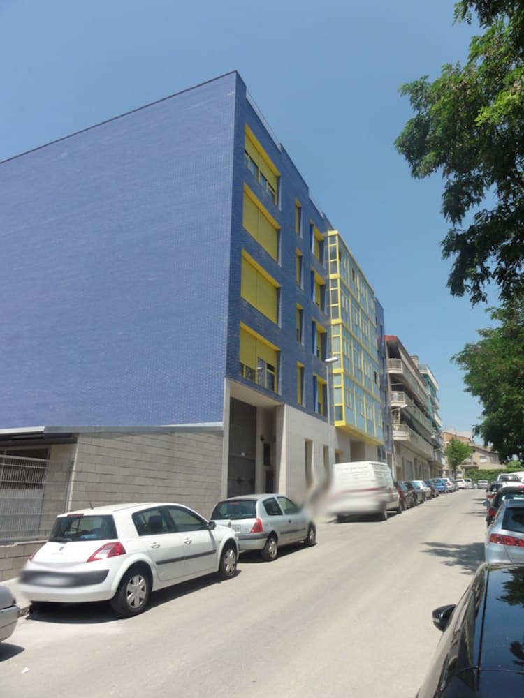VIVIENDA situada en la PLANTA BAJA ,PUERTA A del edificio plurifamiliar sito en Mollet del Vallès, calle del Ferrocarril, números 46 al 50. Inscrita en el Registro de la Propiedad de Mollet del Vallès nº 1 Finca 30.572 de Mollet del Vallès, al Tomo 3 - Imagen 1
