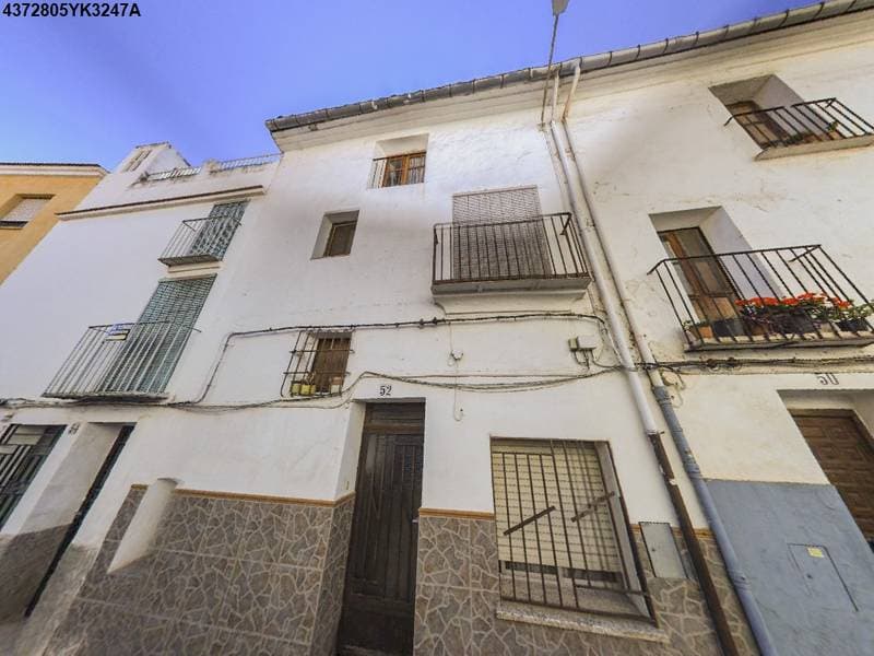 URBANA, casa habitación compuesta de planta baja, y dos pisos altos situada en la calle de Valencia, número 52, ONDA (CASTELLON). La finca registral número 11.241 se halla inscrita en el Registro de la Propiedad de VILLARREAL número 2, al tomo 1535, - Imagen 1