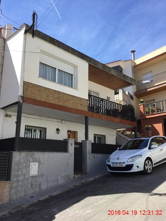 URBANA: DEPARTAMENTO UNO.- Vivienda en la planta baja, de la casa sita en San Pedro de Premià, en "Mirador de San Pedro" y con frente a la Avenida de San Pedro número dos moderno, con una superficie de ochenta metros, setenta decímetros cuadrados, co - Imagen 1