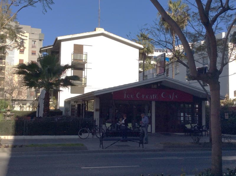 Apartamento en Avda. Ramón y Cajal de Fuengirola (Aptos. Sohail) - Imagen 1