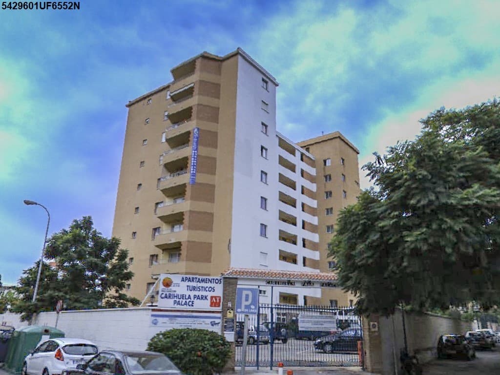 Vivienda sita en calle Miami edificio Carihuela Park apartamento 109