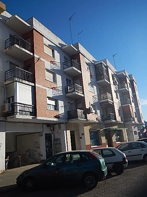 AV HERNAN CORTES 7 ST