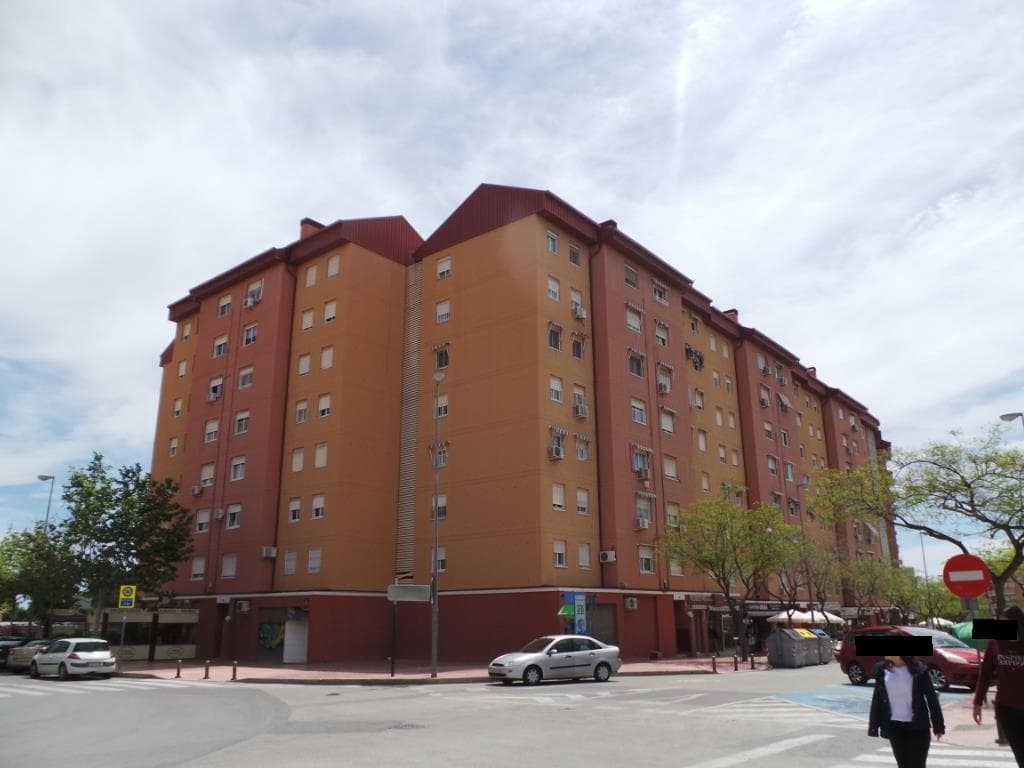 100,00% de Propiedad plena de URBANA.- ELEMENTO NUMERO CUATRO. PLAZA DE APARCAMIENTO en superficie denominada número III, sita en la parcela de la urbanización del Conjunto Residencial Descubrimiento de San Vicente del Raspeig, entre las calles Monóv - Imagen 1