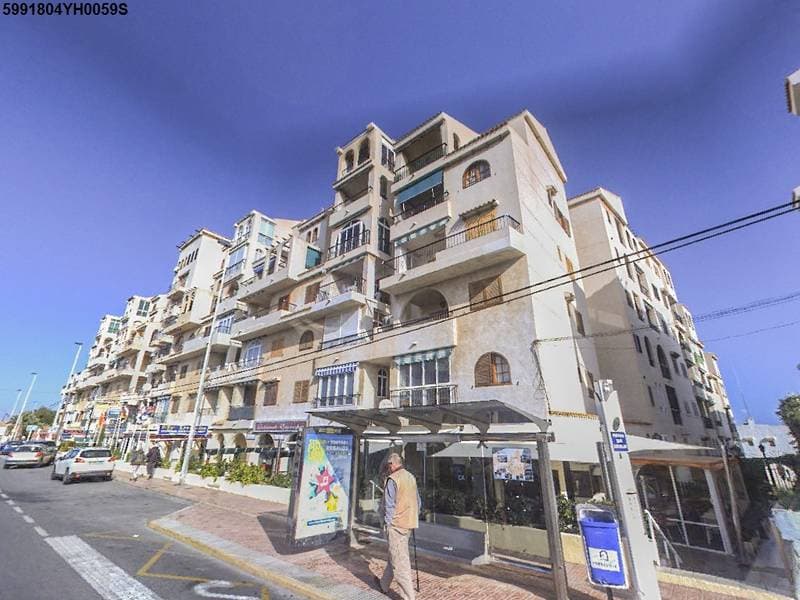 100,00% de Propiedad plena de URBANA.- PARTICIPACIÓN INDIVISA DE CERO ENTEROS SESENTA Y NUEVE CENTÉSIMAS POR CIENTO que se concreta e individualiza en el uso exclusivo del TRASTERO sito en la planta semisótano marcado con el número SETENTA, que tiene - Imagen 1