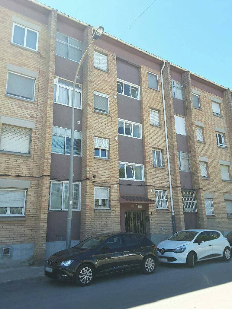 URBANA.- Entidad número ONCE.- Vivienda planta segunda,puerta primera, situada en el primer piso alto del inmueble sito en Igualada, calle Mossen Josep Forn, número 17. Tiene una superficie construida de SETENTA Y TRES METROS, OCHENTA DECÍMETROS CUAD - Imagen 1
