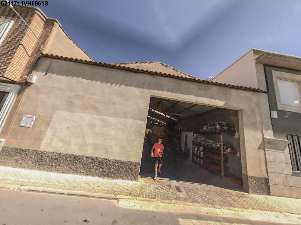 URBANA: SOLAR en Valdepeñas, calle Limón, número treinta y dos. Tiene una superficie de doscientos ochenta y seis metros cuadrados. - Imagen 1