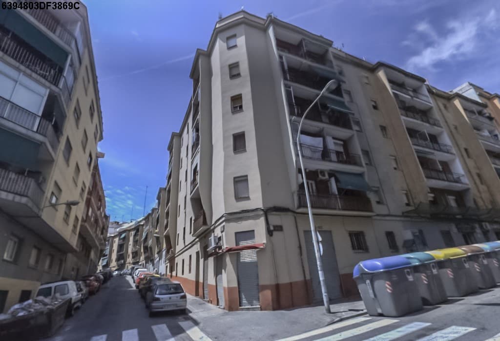 DESCRIPCIÓN DE LA FINCA HIPOTECADA: Numero diecinueve. Piso Cuarto Puerta Primera , vivienda de la casa números ciento cuarenta y cinco al ciento cincuenta y uno de la Calle San Juan de la Cruz, en la ciudad de Badalona ( 08917) Sup: 57, 40 m2. DATOS - Imagen 1