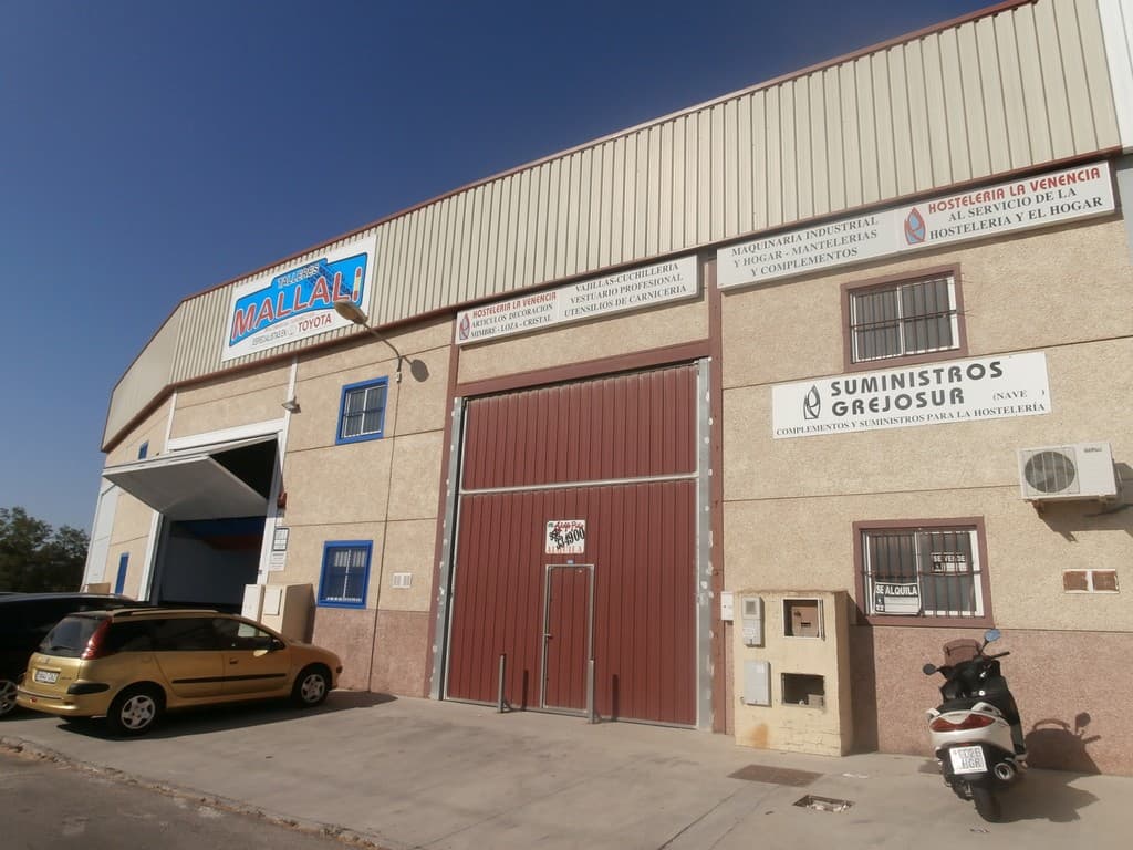 URBANA. NAVE INDUSTRIAL señalada con el número dieciocho, dentro de la parcela procedente por agrupación de las señaladas con los números ciento nueve y ciento veinticinco en el plano parcelario del plan de ordenación de la actuación industrial denom - Imagen 1