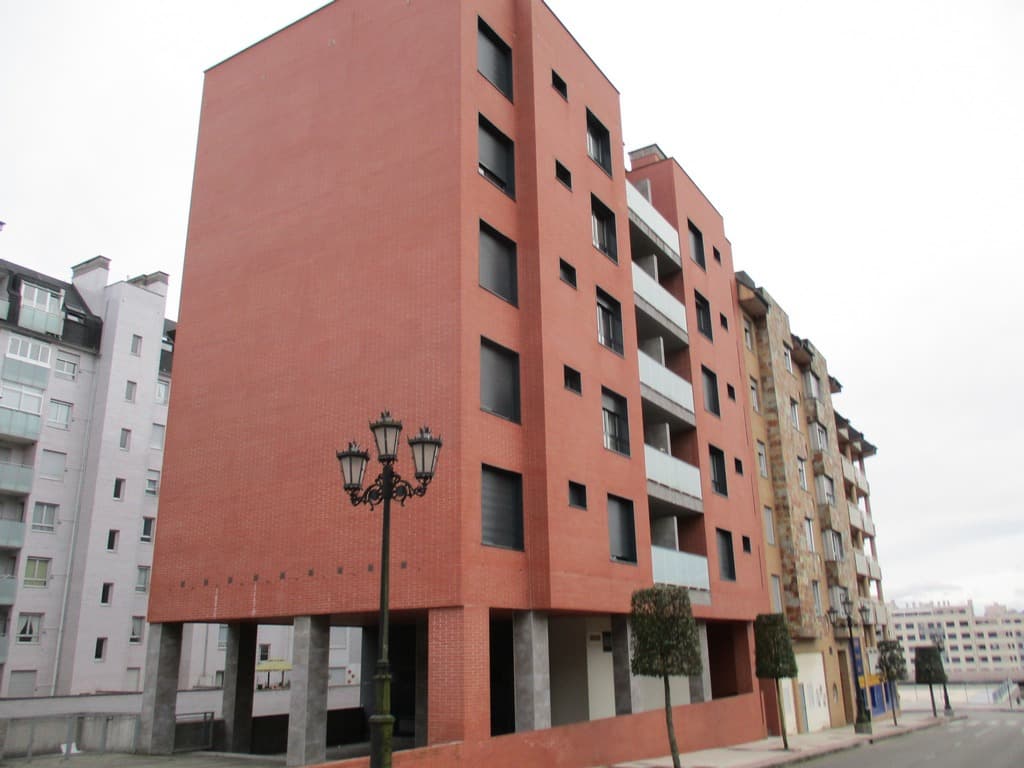 URBANA: Vivienda en CALLE CORVERA 21B, Bloque: A, Portal: 1, Planta: 1, Puerta:A, Denominación: Paraje: LA FLORIDA –OVIEDO, Orden: 43 Cuota: tres enteros, doscientas setenta y nueve milésimas por ciento Superficies: 96,52 metros cuadrados, 83,37 metr - Imagen 1