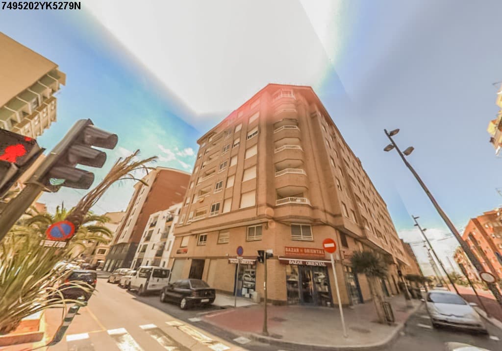 URBANA: DOS-A.- LOCAL comercial situado en Ia planta baja y en parte de la entreplanta exterior, de1 edificio situado en el Grao de Castellón de la Plana, Avenida Serrano Lloberas, esquina a la Avenida Sebastián Elcano y calle Magallanes. - Imagen 1
