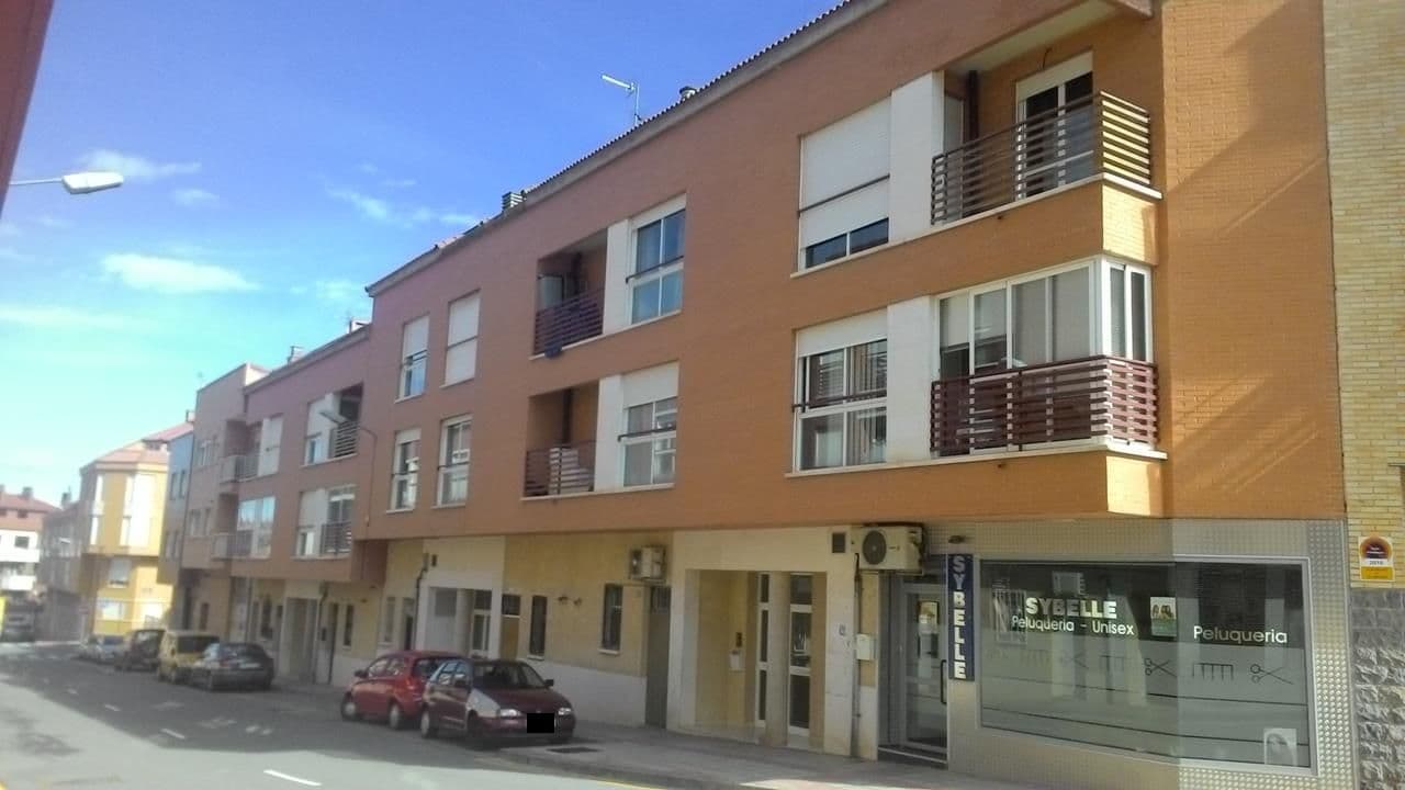 CL DAVID PARRA GIL 8 4 00 11