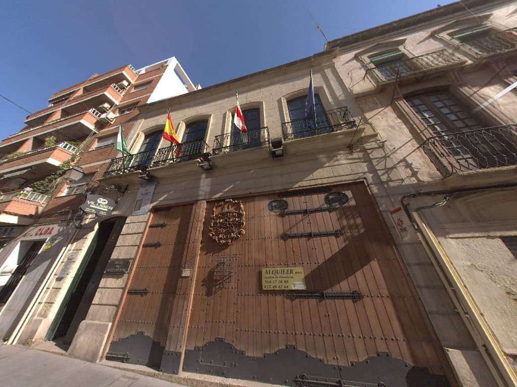 Casa de dos cuerpos, sita en calle Real, número 15, de Almería - Imagen 1