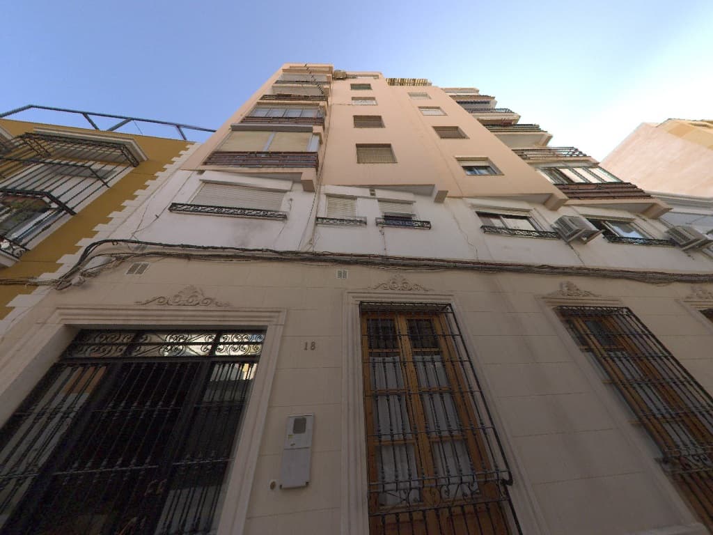 APARTAMENTO NUMERO 8, en planta primera alta, señalado con el número 4-5-OCHO de los elementos individuales del edificio ¿La Llave¿, sito en la calle Marcos, número 9, hoy número 19, de esta ciudad.superficie construida con inclusión de las zonas com - Imagen 1