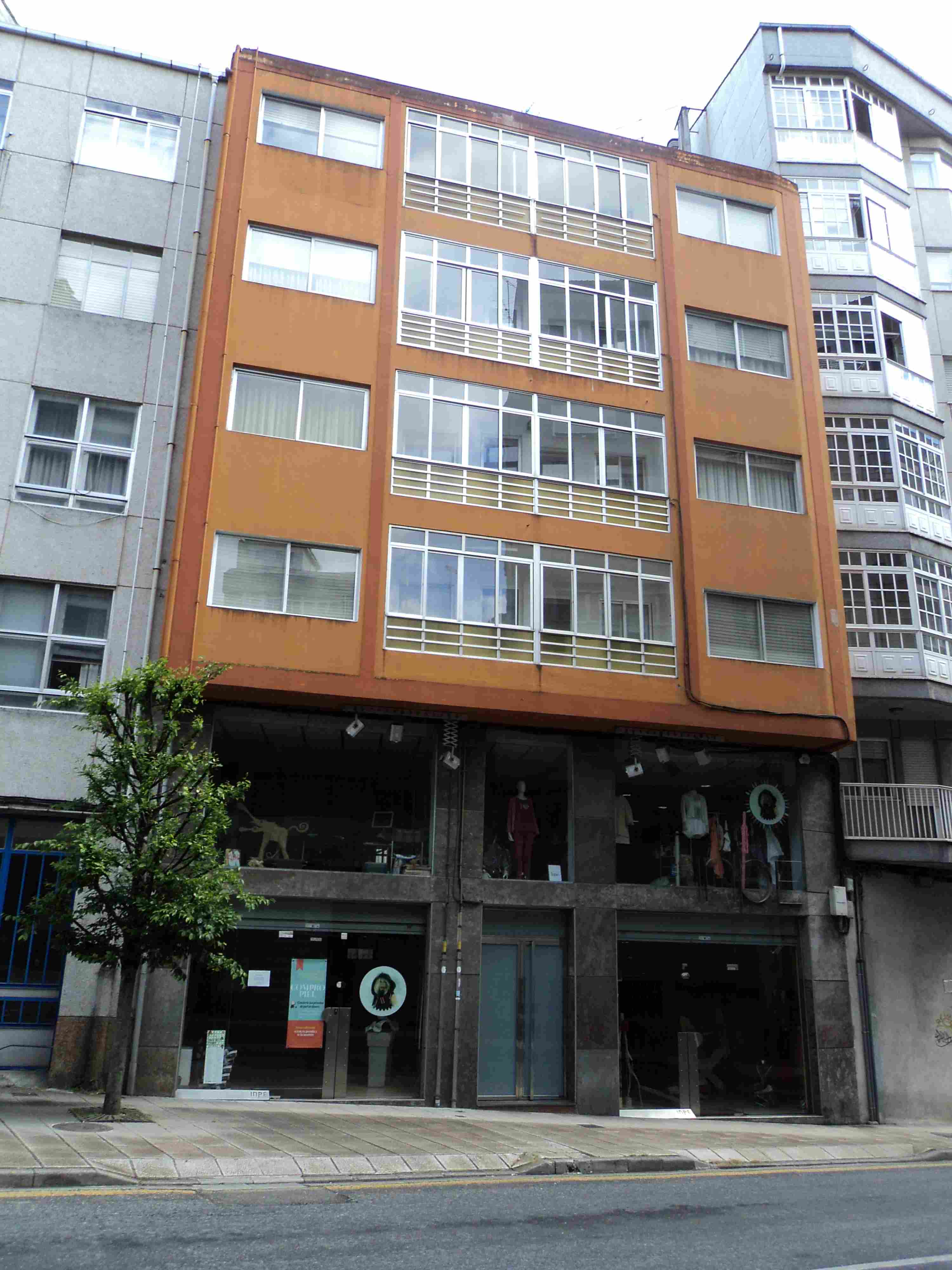 VIVIENDA SITA EN CALLE MIGUEL DE CERVANTES, N. º 12 - 4.º A - 27003 - LUGO - Imagen 1