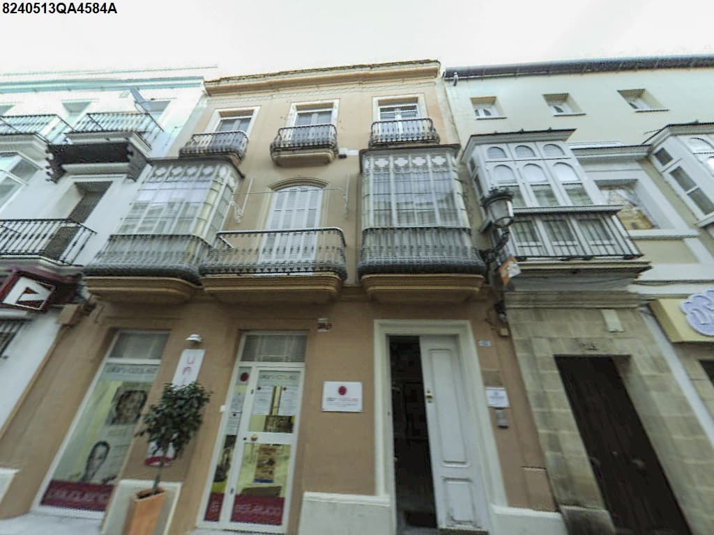 CASA en El Puerto de Santa Maria, en la CALLE VIRGEN DE LOS MILAGROS NUMERO CIENTO TRES: VIVIENDA en planta segunda tipo "B" a la izquierda y derecha según se llega por la escalera