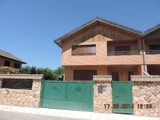 VIVIENDA UNIFAMILIAR SOBRE PARCELA DE 540 METROS EN RESIDENCIAL PARQUE VALLEJO DE ALOVERA(GUADALAJARA)