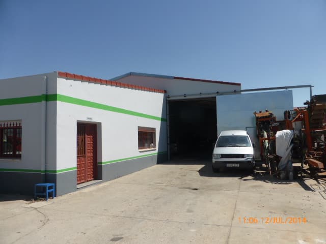 Parcela de Terreno de Uso Industrial - Imagen 1