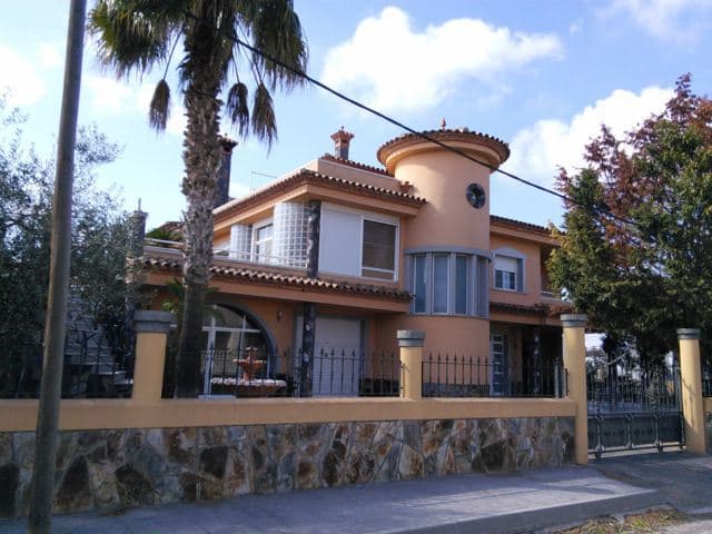 FR 1491_URBANA: Porción de terreno para edificar situada en término de Deltebre, partida La Cava, de superficie mil seiscientos cinco metros cuadrados. Contiguo: Norte, con la carretera de l'Ampolla; Sur, con resto de finca matriz; Este, con la calle - Imagen 1